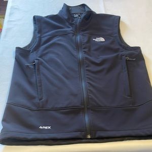 North Face Apex vest. Black, size Large, Never worn. Excellent condition